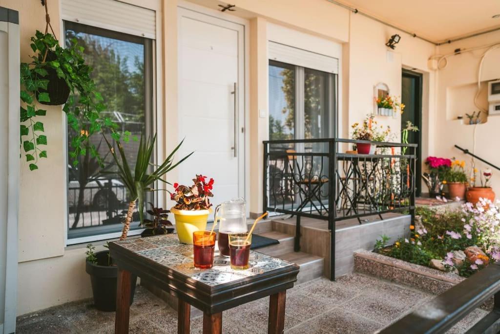 Elenis Cozy Apartment ลาริซา ภายนอก รูปภาพ